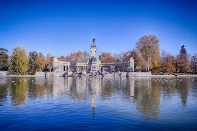 El Retiro Park