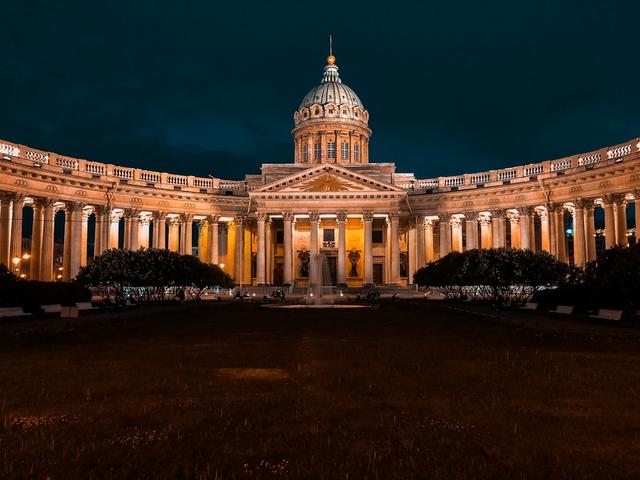 Exploring the Beauty of St. Petersburg