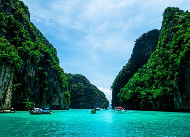 Romantic Getaway to Enchanting Phuket